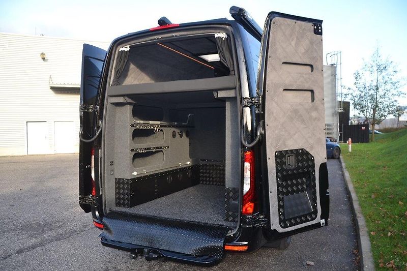 Mercedes-Benz Sprinter 319 Camper Family - fotka 26 z 51