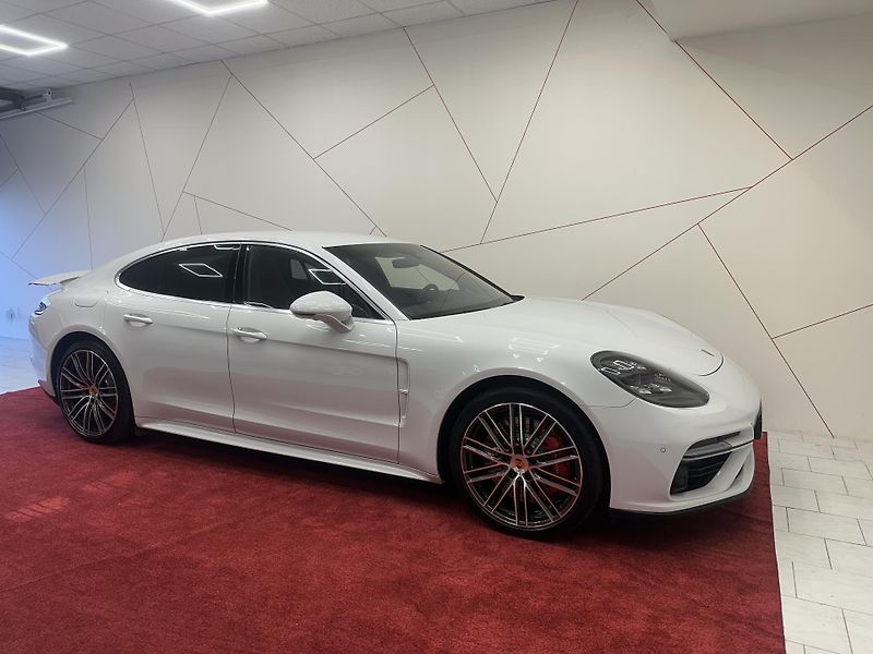 Porsche Panamera (2017) Turbo CZ*BOSE*360*ACC*NEZÁVIS. - fotka 6 z 19