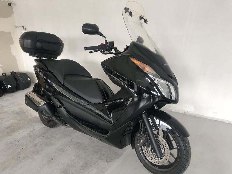 Honda Forza 300 ABS - fotka 2 z 18