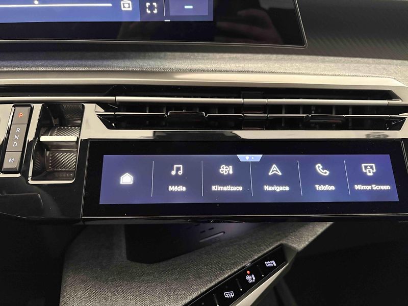 Peugeot 5008 (2026) Business Hybrid 145 e-DCS6 - fotka 18 z 42