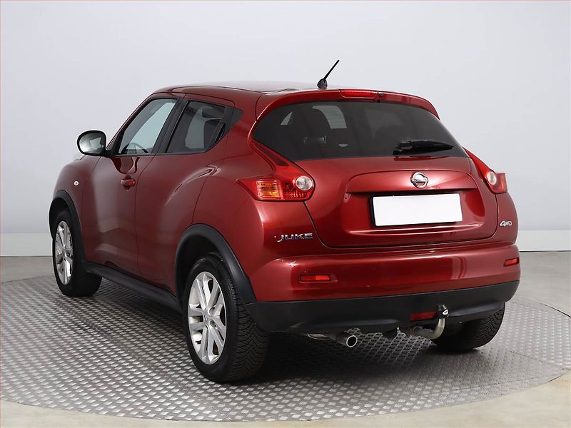 Nissan Juke (2011) 1.6 i, Automat, Serv.kniha - fotka 4 z 15