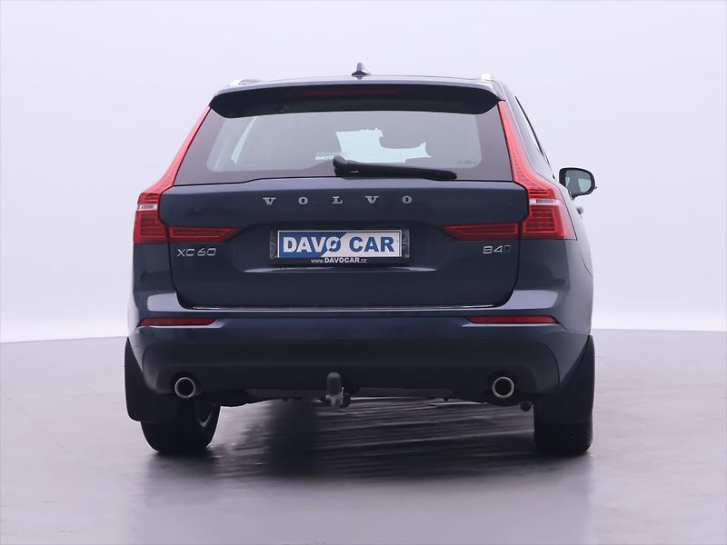 Volvo XC60 2,0 145 kW D4 AWD Momentum - fotka 6 z 31