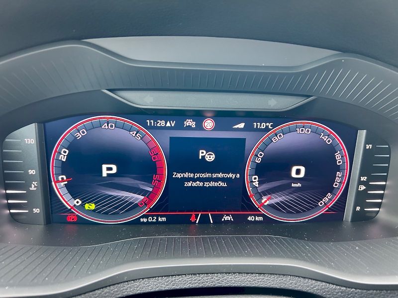 Škoda Karoq (2025) Sportline 2.0 TDI 110 kW DSG - fotka 20 z 35