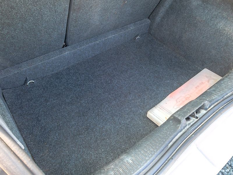 Renault Clio (2006) 1.2i 55KW - fotka 29 z 35