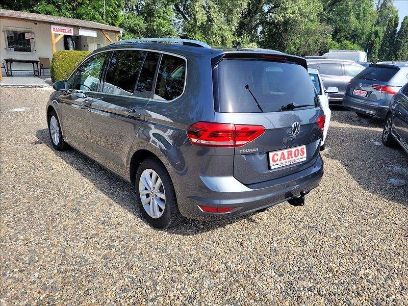 Volkswagen Touran 1,5 Již není k dispozici - fotka 5 z 50