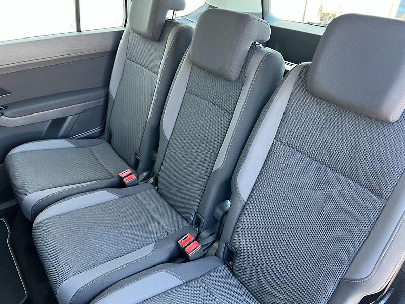 Volkswagen Touran (2019) 1.6TDi 85kW COMFORTLINE - fotka 17 z 28