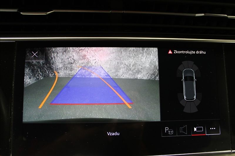 Audi Q7 3,0 TDI quattro S-Line - fotka 26 z 36