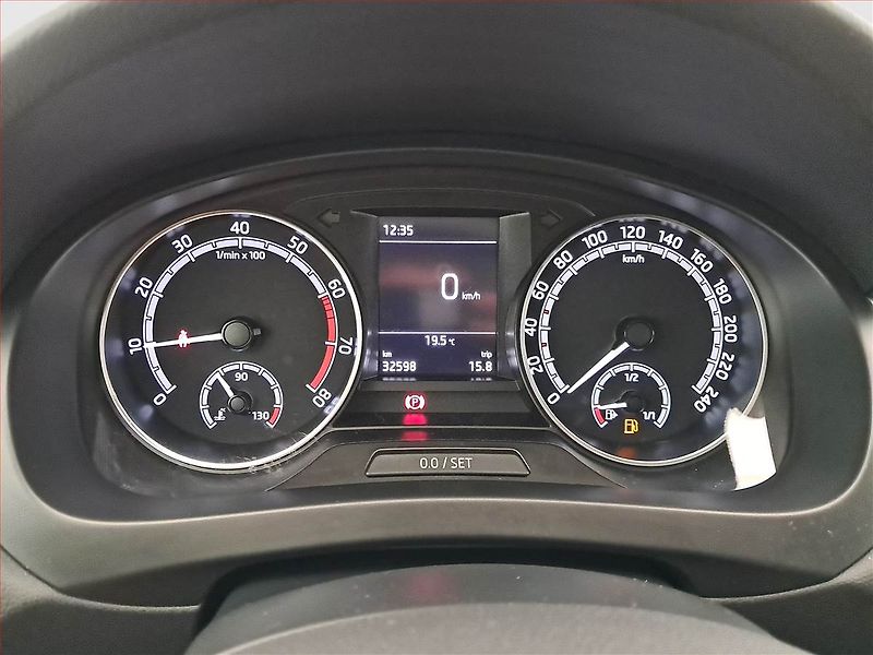 Škoda Rapid (2019) Ambition Plus 1.0 TSI - fotka 11 z 16