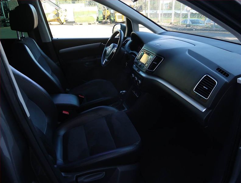 Volkswagen Sharan (2013) Highline 2.0 TDI, Automat - fotka 9 z 24