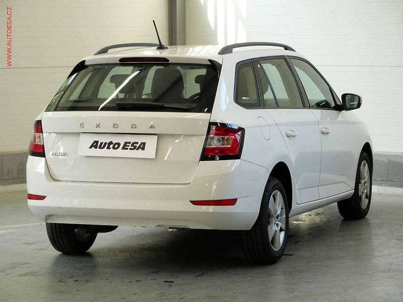 Škoda Fabia (2020) 1.0TSi, ČR, Ambition - fotka 4 z 19