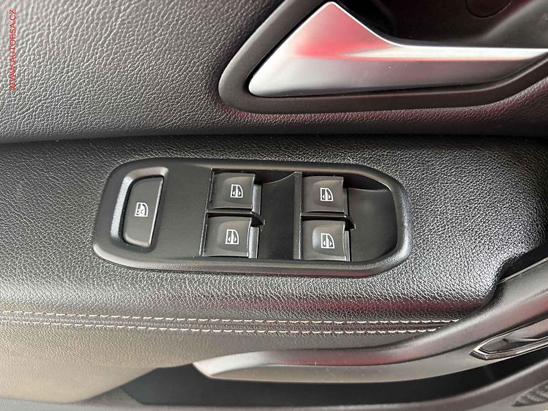 Dacia Duster (2022) 1.5 dCi 4WD, 1.maj,ČR - fotka 12 z 18