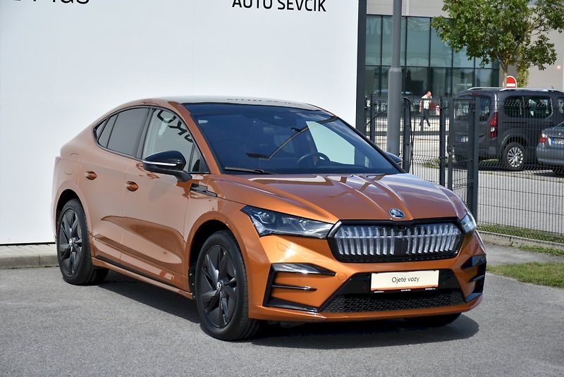 Škoda Enyaq (2023) 80 RS 220kW 4x4 - fotka 8 z 35