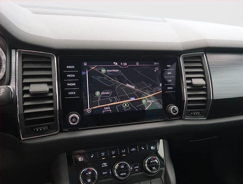 Škoda Kodiaq (2021) 1.5 TSI, digi klima - fotka 16 z 25