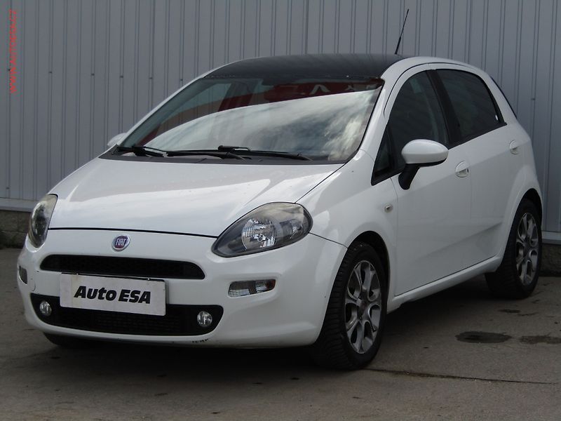 Fiat Punto (2012) 1.3 JTD, ČR, AC, STK4/28 - fotka 3 z 15
