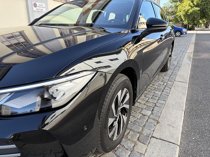Volkswagen Passat 2,0 TDI Business - fotka 2 z 33