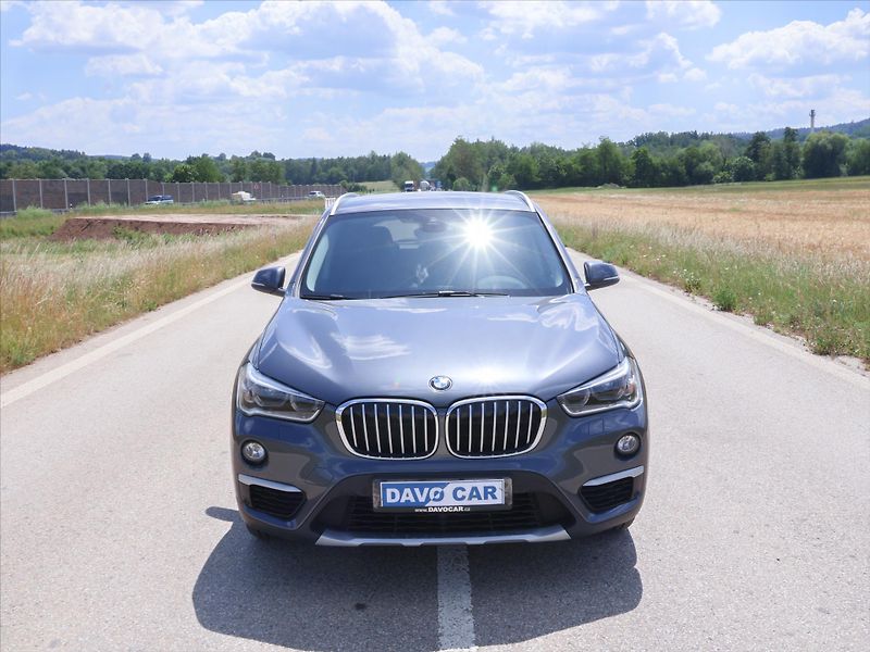 BMW X1 2,0 20d 140kW xDrive xLine CZ - fotka 2 z 27