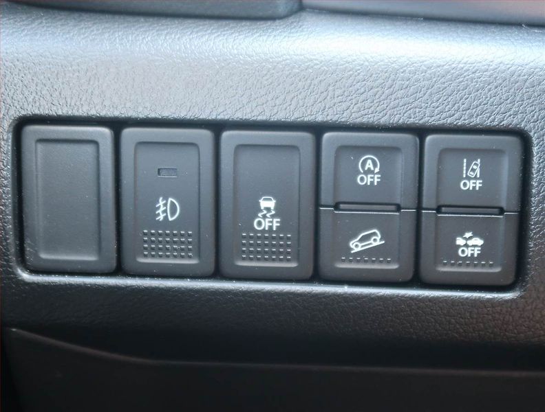 Suzuki Vitara (2021) Premium 1.4 BoosterJet, 4X4 - fotka 17 z 22