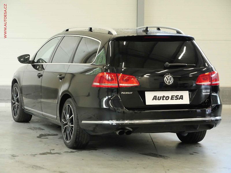 Volkswagen Passat (2013) 2.0TDi, DSG, xenon, park - fotka 6 z 19