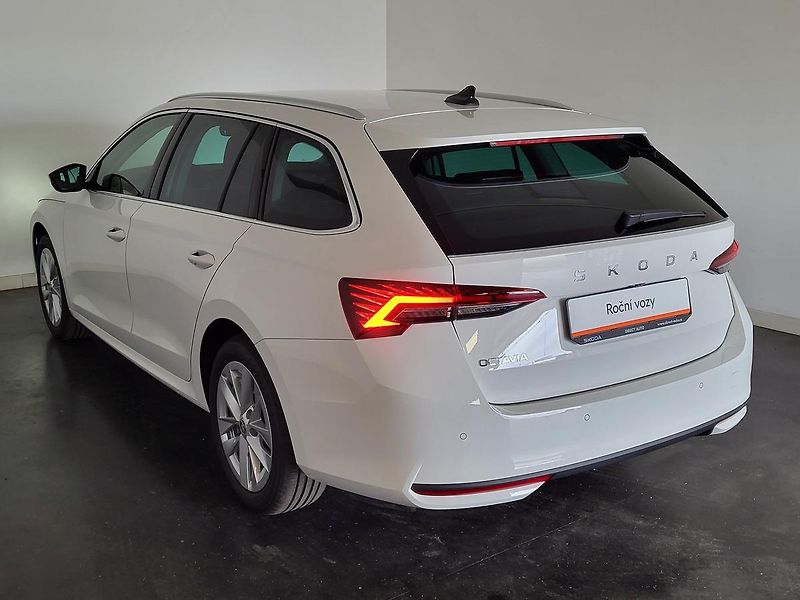 Škoda Octavia - fotka 7 z 30