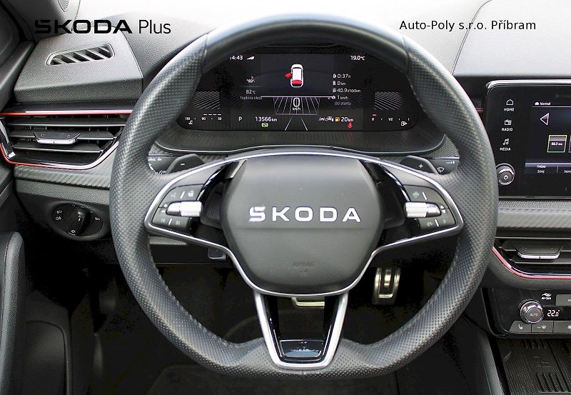 Škoda Kamiq (2025) Monte Carlo 1.5TSI / 110kW 7°D - fotka 18 z 25