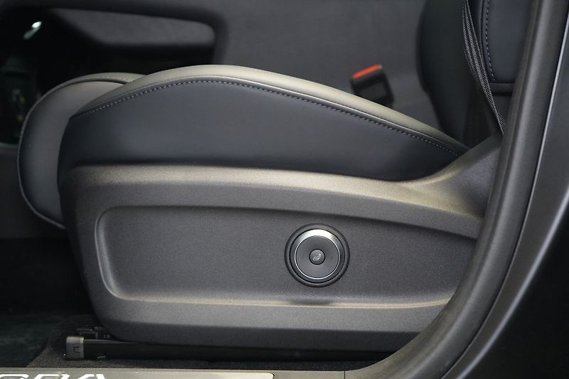 Omoda Ostatní 1.5 T-GDI 3DHT AWD PREMIUM - fotka 16 z 52