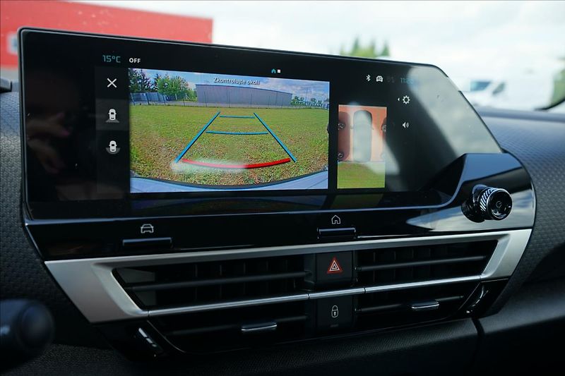 Citroën C4 (2026) 1,2 Hybrid 145k Automatic PLUS - fotka 19 z 21
