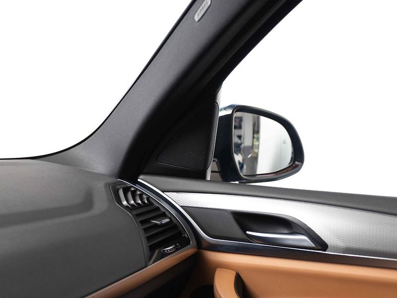 BMW X3 xDrive30d - fotka 16 z 22