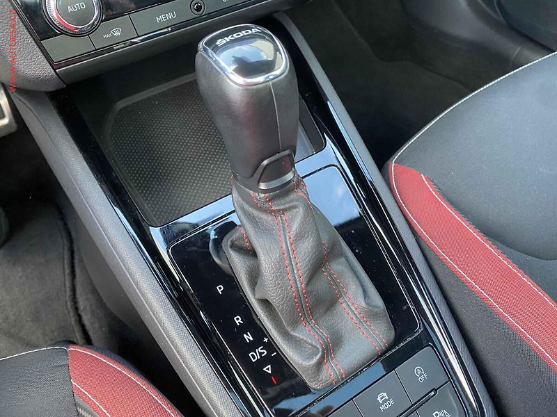 Škoda Scala (2021) 1.5 TSi, Monte Carlo, DSG - fotka 16 z 19
