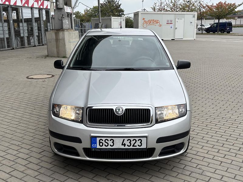 Škoda Fabia (2006) 1.2i 40kw  Nová STK - fotka 8 z 18