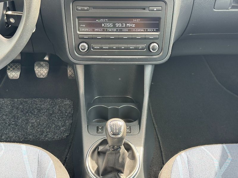 Škoda Fabia (2013) STYLE 1,2 TSI 63 KW - fotka 19 z 35
