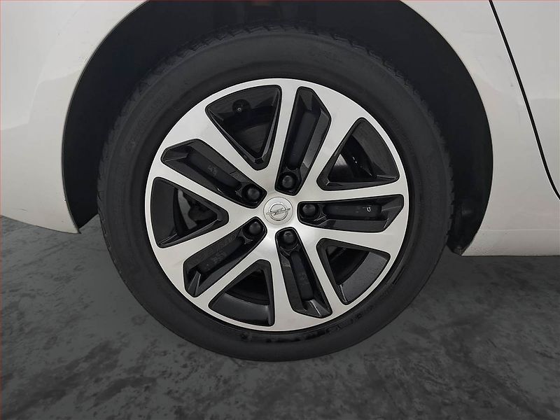 Opel Zafira (2019) 1.6 Turbo, 7 míst, ČR,1.maj - fotka 15 z 16