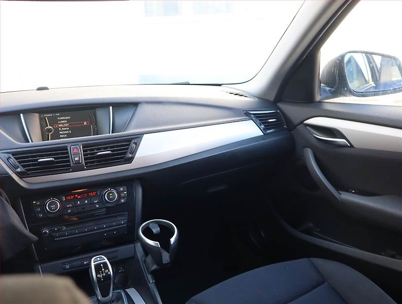 BMW X1 (2014) xDrive18d, 4X4, Automat, Navi - fotka 8 z 18