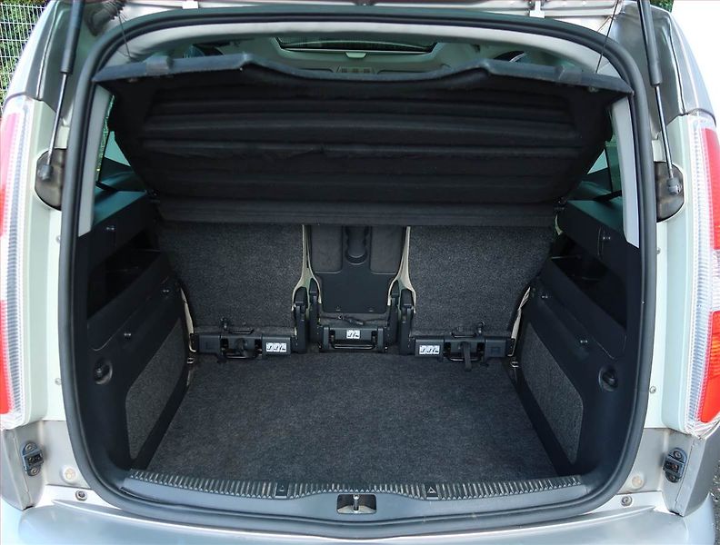 Škoda Roomster (2007) 1.4 16V, Tempomat - fotka 13 z 16