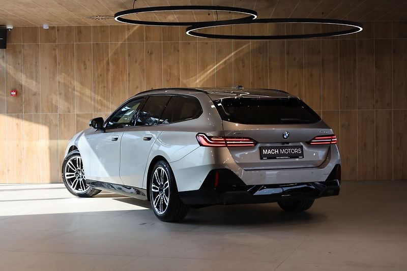BMW Řada 5 540d xDrive, Bowers, Ventilace - fotka 4 z 34