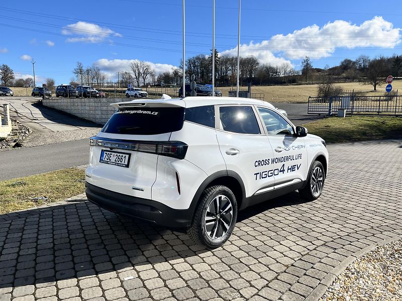 Chery Tiggo 4 HEV (2026) 1,5 HEV UNIQUE DEMO  - fotka 7 z 34