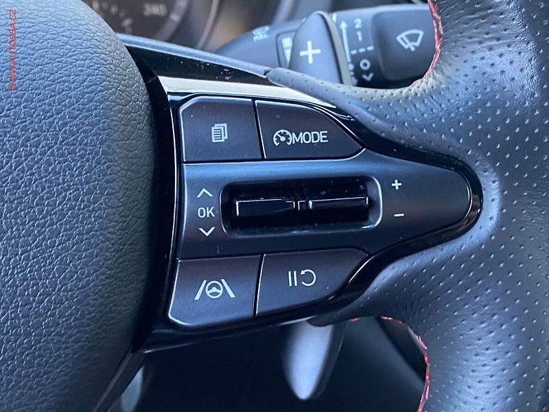 Hyundai i30 (2021) 1.5 T-GDi, 2.maj,ČR, N-Line - fotka 14 z 19
