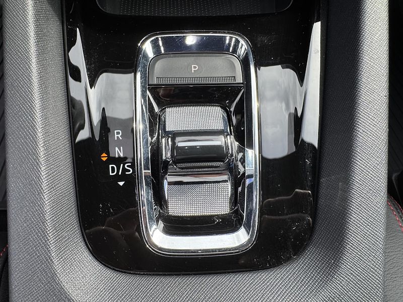 Škoda Octavia (2023) RS 2.0 TSI 180kW DSG | MATRIX - fotka 28 z 44