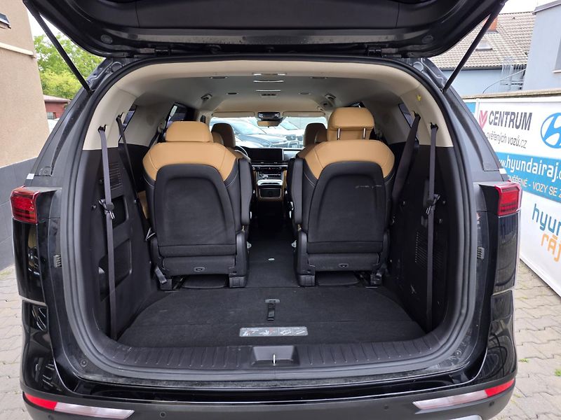 Kia Carnival 2.2-9 míst-SKLADEM - fotka 54 z 63