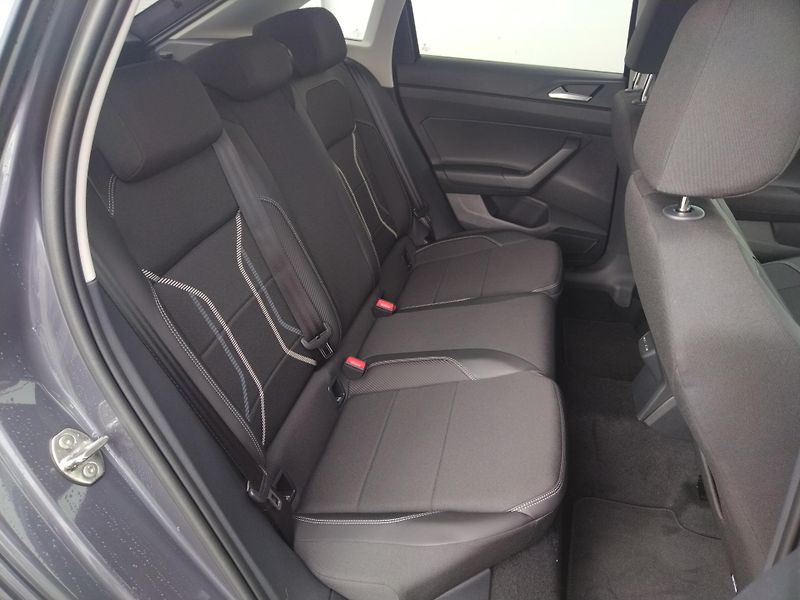 Volkswagen Taigo Style 1,0 TSI 85kW 6G - fotka 9 z 26