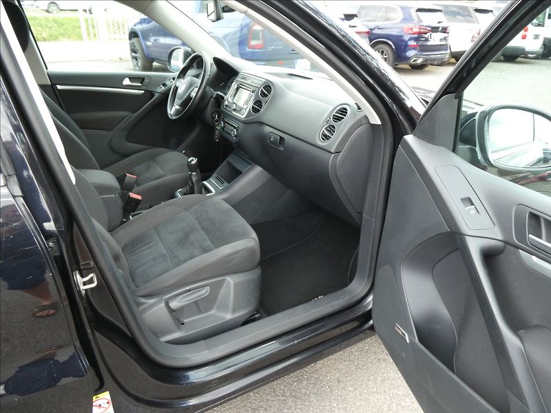 Volkswagen Tiguan 2,0 TDi 130kW Sport 4x4,TZ,nav - fotka 18 z 50