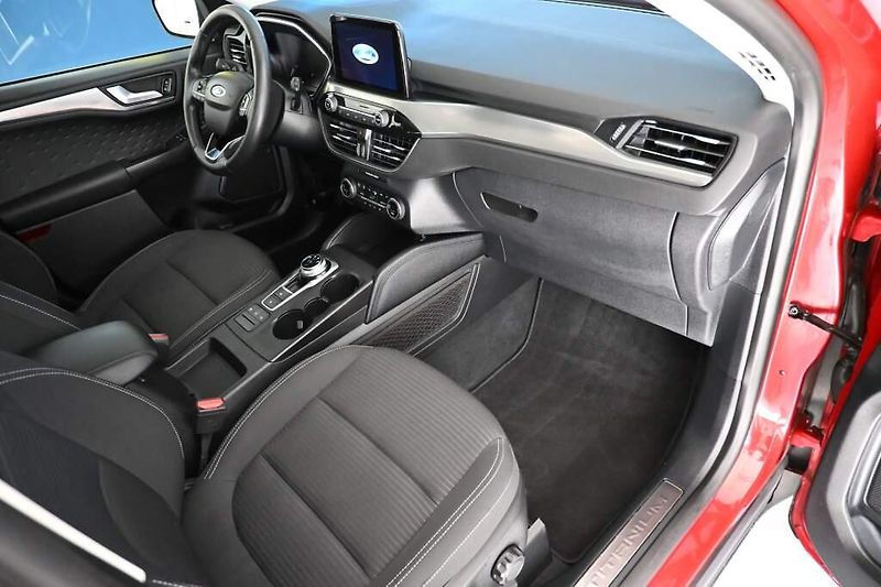 Ford Kuga (2020) 2.0 140 KW 4x4 8AT ECOBLUE TIT - fotka 10 z 31