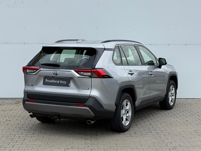 Toyota RAV4 2.5 HSD e-CVT AWD Comfort - fotka 2 z 28