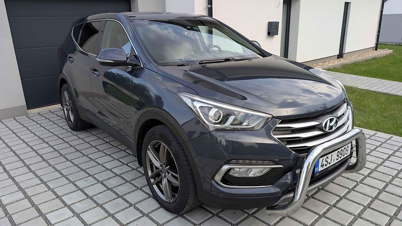 Hyundai Santa Fe (2018) 2.4 GDI , 4X4, Manual - fotka 2 z 12