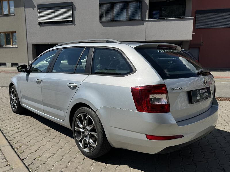 Škoda Octavia 2.0 TDi ČR digi klima - fotka 4 z 16