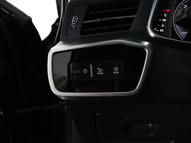 Audi A6 Avant Sline 50 TDI quattro  - fotka 19 z 28