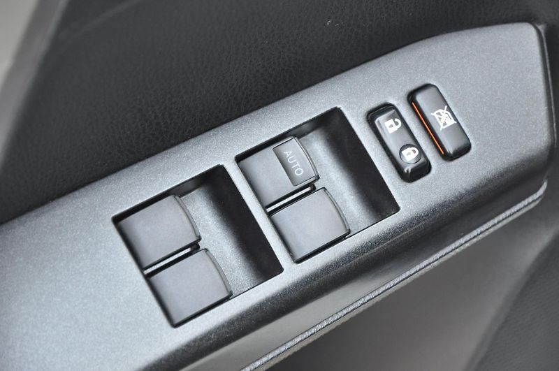 Toyota RAV4 2.0VVTi 112kW 4x4 Automat - fotka 7 z 22