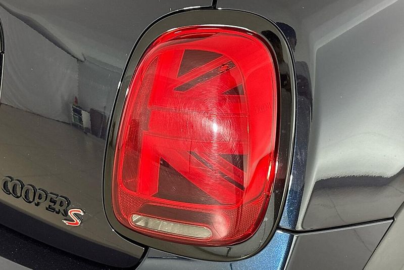 Mini Cooper S 5dvéř. - fotka 5 z 23