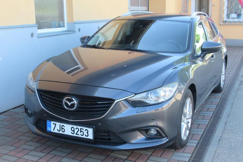 Mazda 6 2.2 CD AUT. KLIMA SADA KOL - fotka 8 z 26