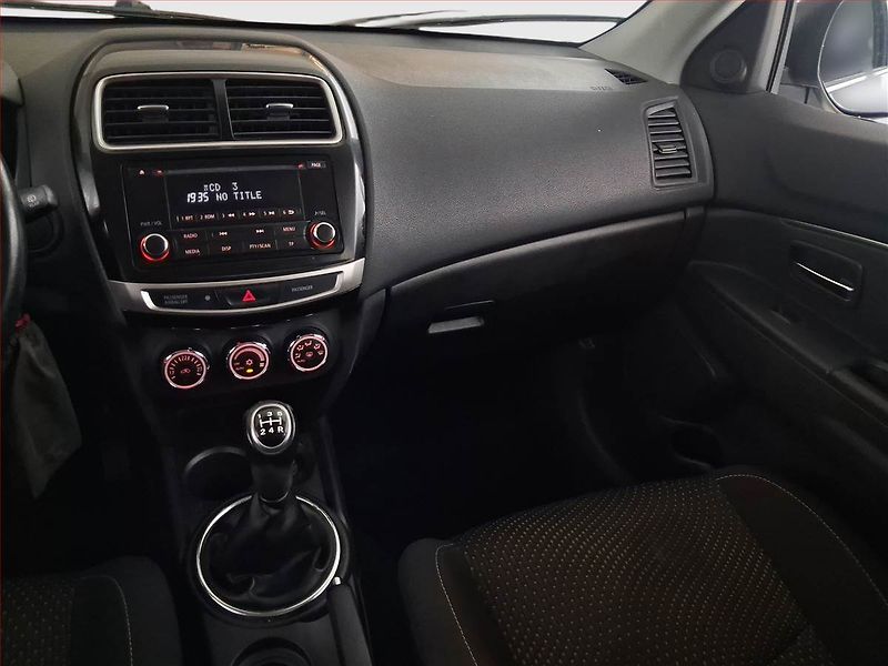 Mitsubishi ASX (2014) Inform 1.6 MIVEC, Tempomat - fotka 8 z 15