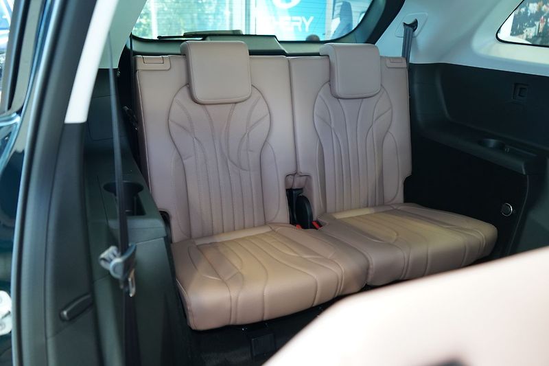 Chery Ostatní (2026) UNIQUE 1.5 TGDI PHEV - fotka 25 z 57